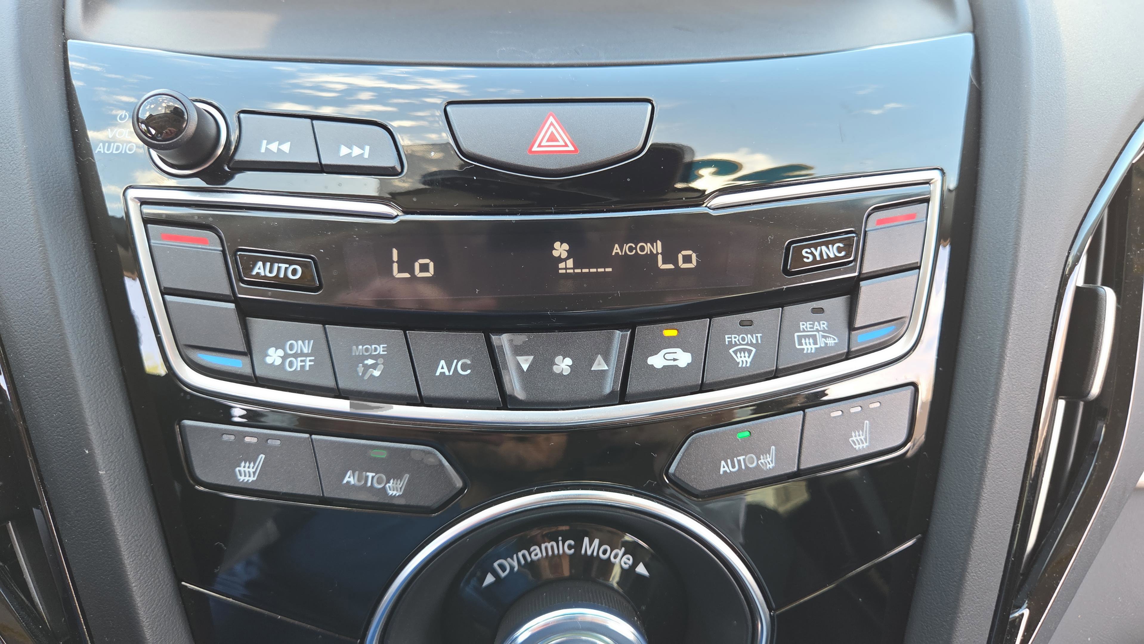 Used 2025 Acura RDX SH-AWD w/ Technology Package image 35