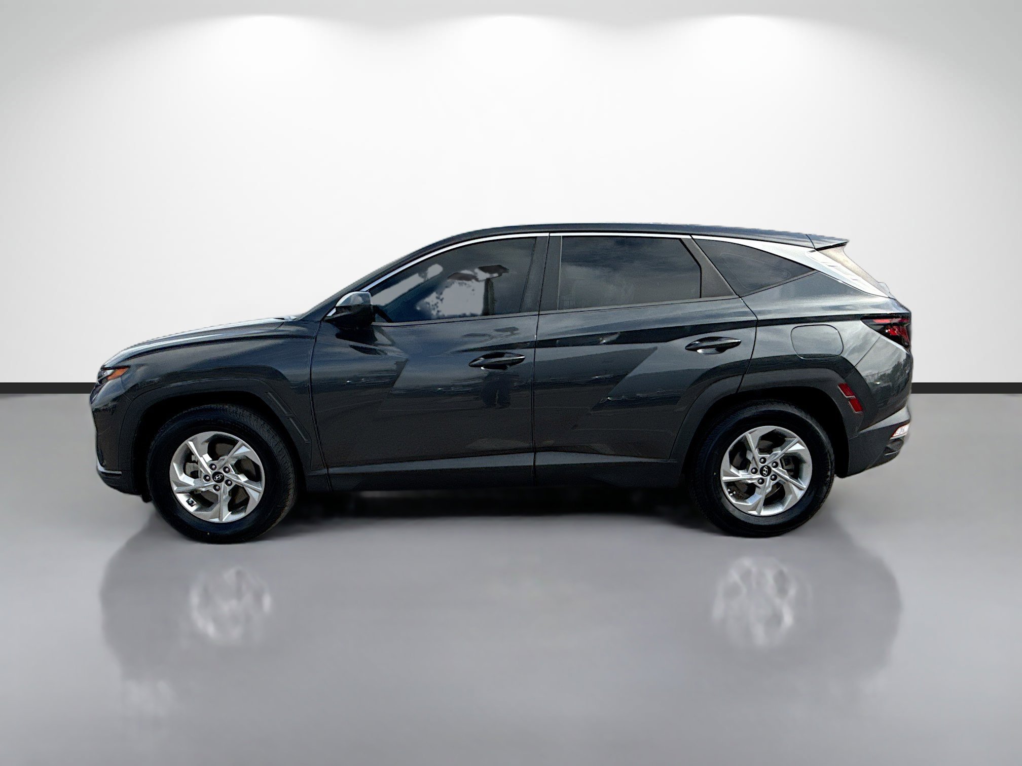 Used 2022 Hyundai Tucson SE image 6