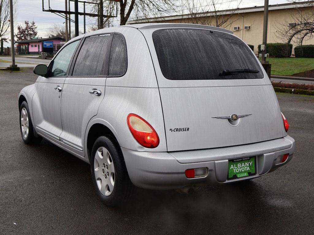 Used 2008 Chrysler PT Cruiser LX image 4