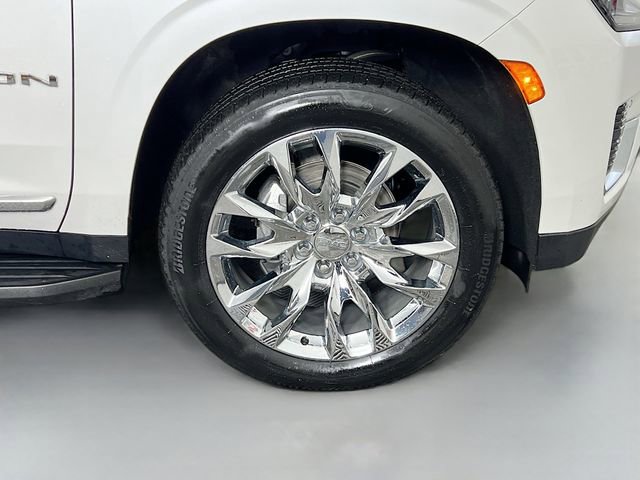 Used 2022 GMC Yukon XL SLT w/ SLT Luxury Package image 41