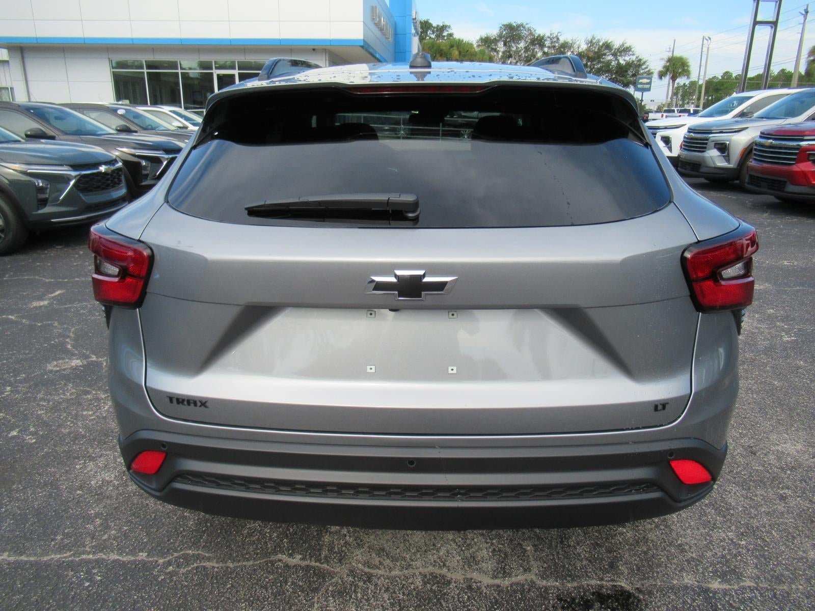 New 2026 Chevrolet Trax LT w/ Driver Confidence Package FWD image 6