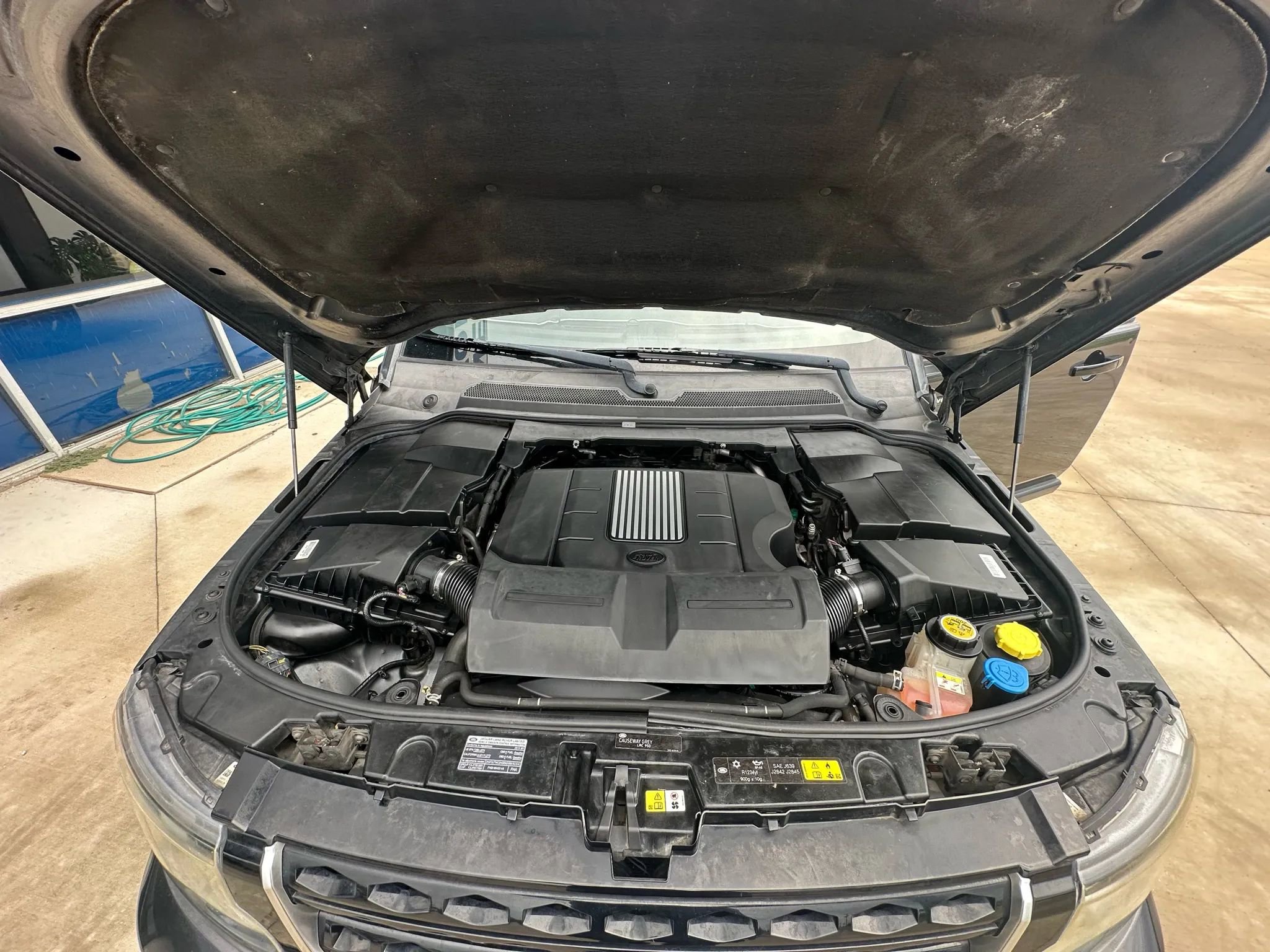 Used 2015 Land Rover LR4 HSE LUX image 40