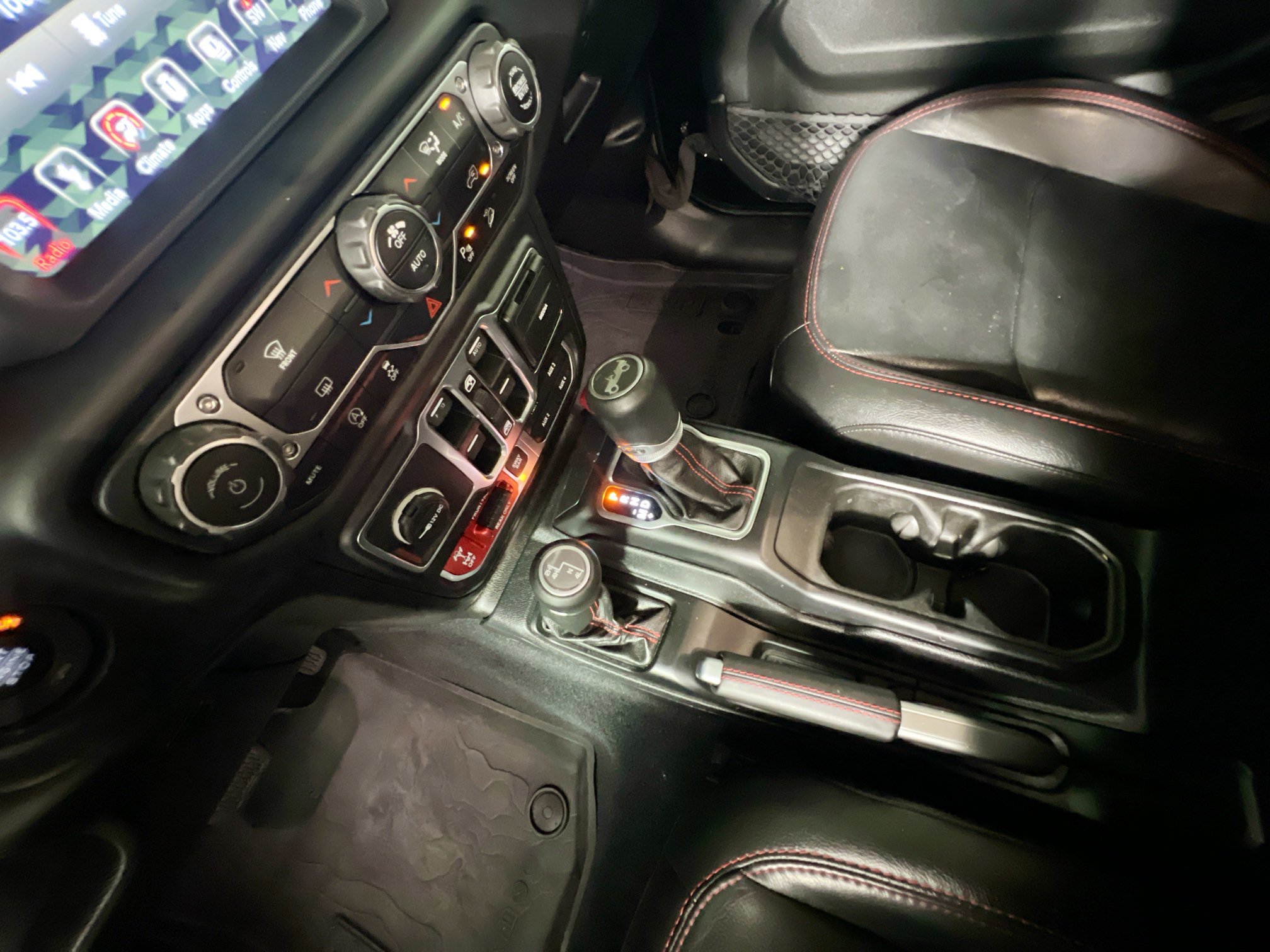 Used 2019 Jeep Wrangler Unlimited Rubicon image 24