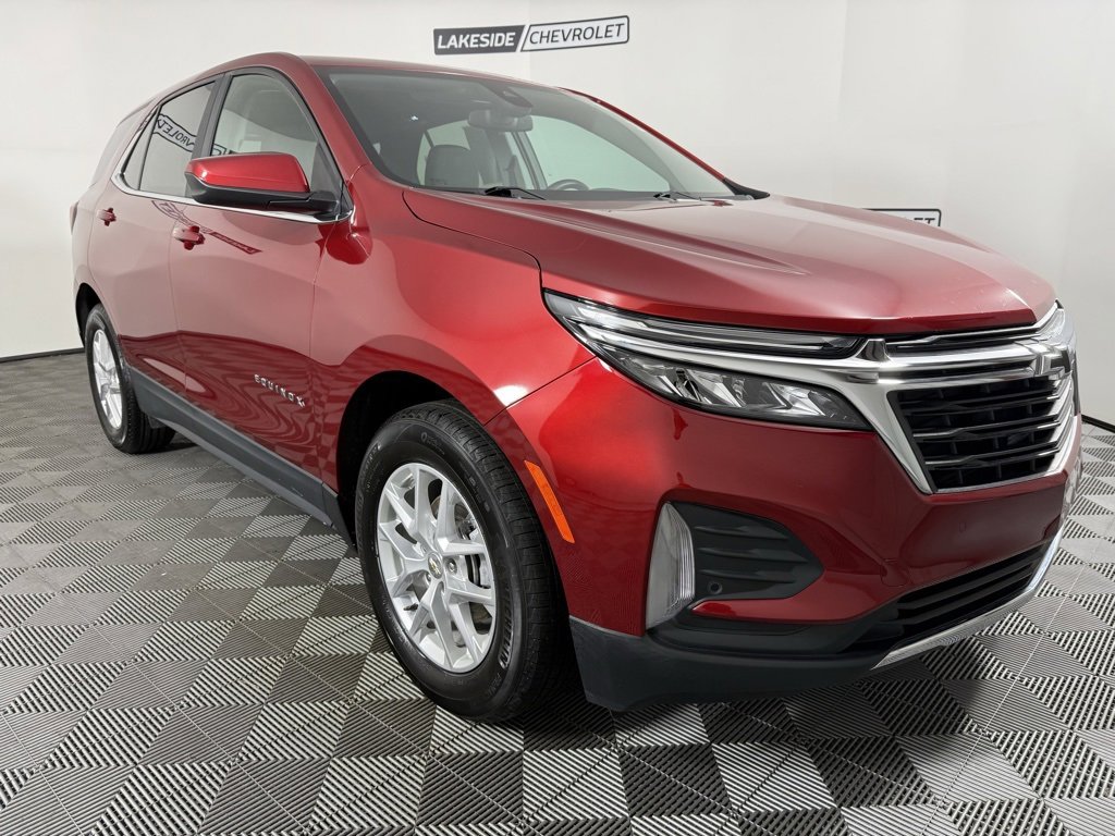 Used 2024 Chevrolet Equinox LT w/ LPO, Floor Liner Package image 8