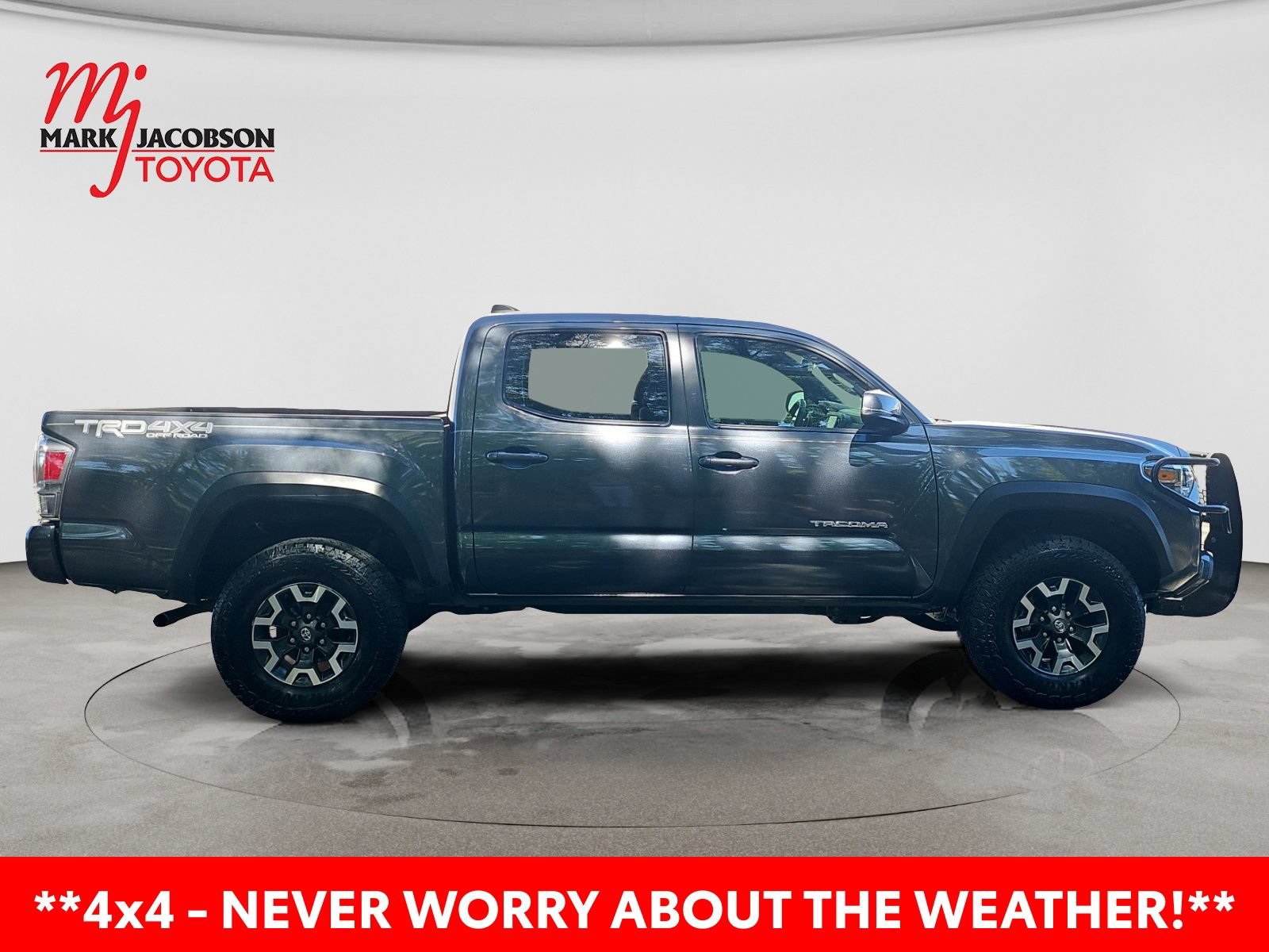 Used 2023 Toyota Tacoma TRD Off-Road w/ Technology Package AWD/4WD image 7