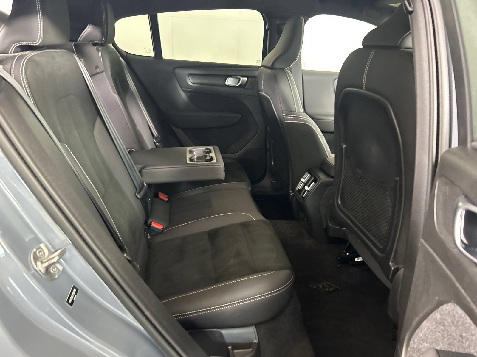 Used 2023 Volvo C40 P8 Recharge Plus AWD/4WD image 27