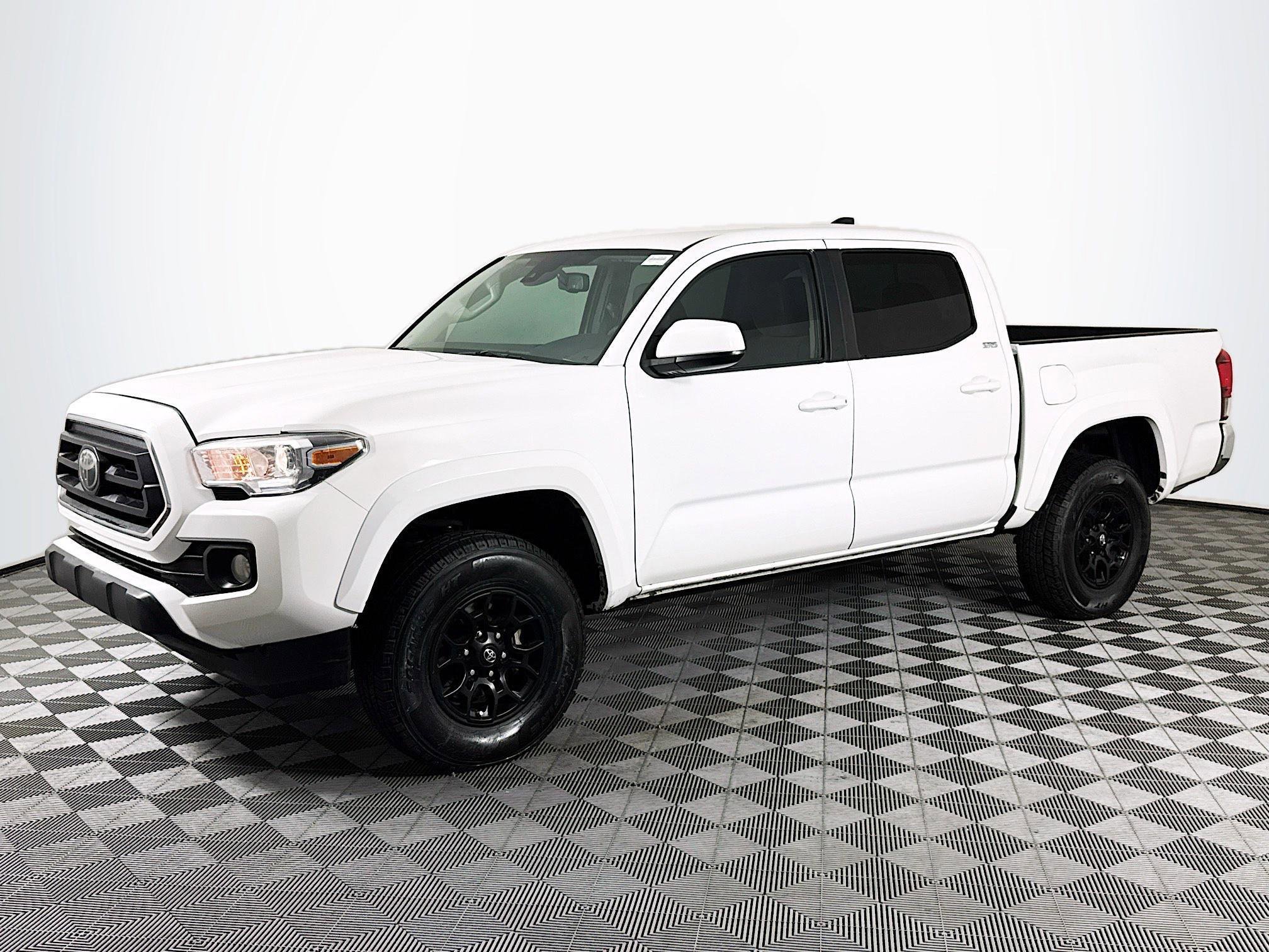 Used 2020 Toyota Tacoma SR5 image 4