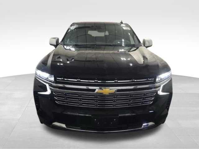 Used 2023 Chevrolet Suburban Premier image 3