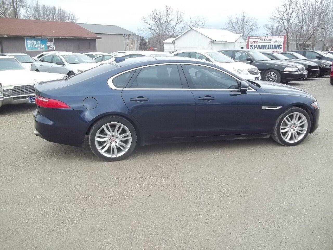 Used 2016 Jaguar XF Prestige AWD/4WD image 2