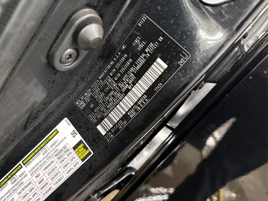 Used 2023 Toyota Corolla Cross XLE w/ Convenience Package image 17