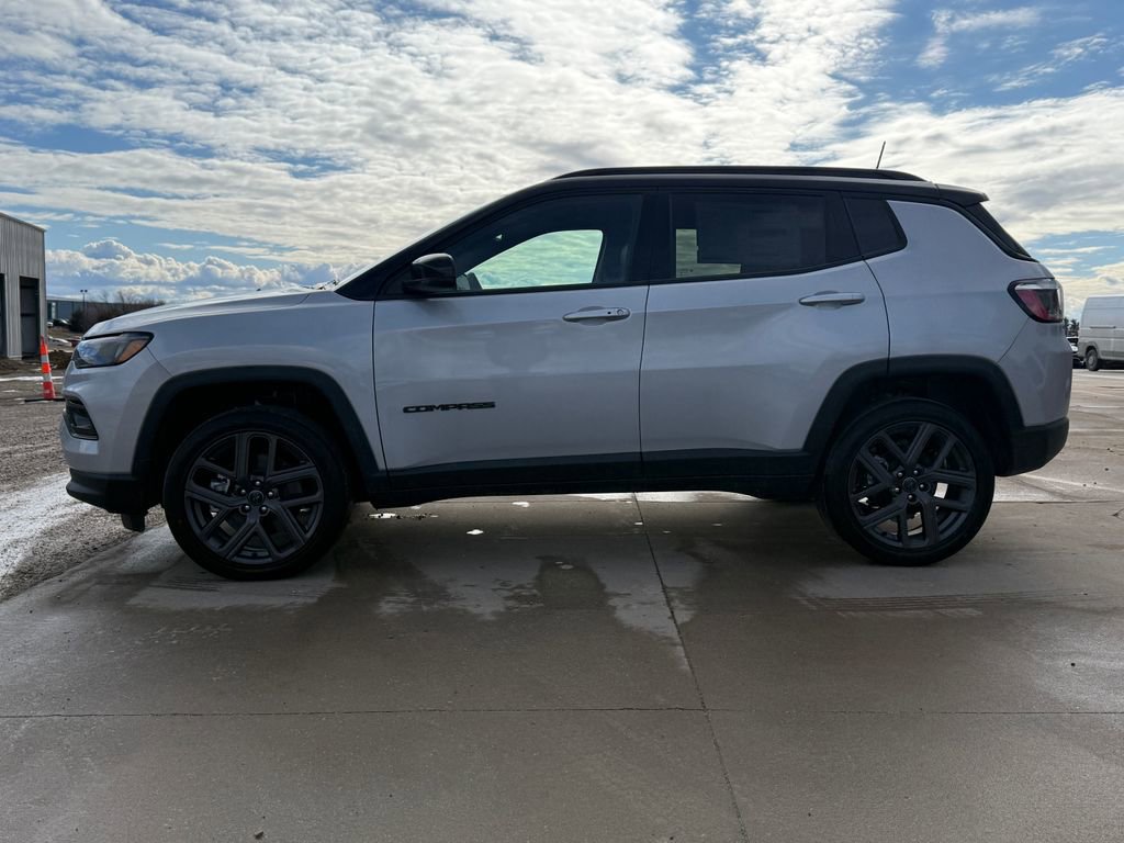 New 2026 Jeep Compass Limited image 8