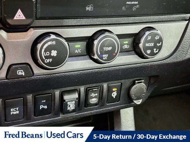 Used 2019 Toyota Tacoma TRD Sport w/ Technology Package AWD/4WD image 22