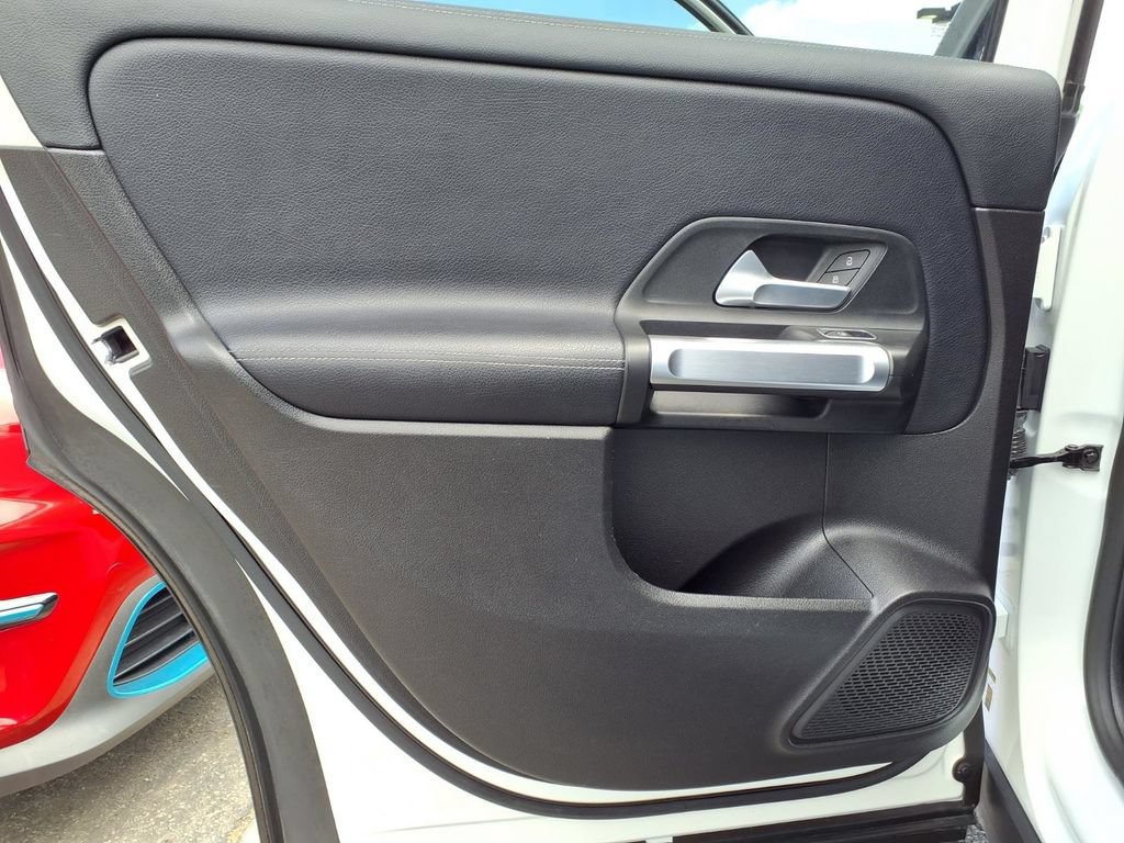 Used 2020 Mercedes-Benz GLB 250 4MATIC image 22