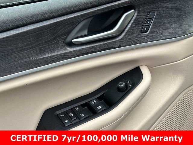 Certified 2023 Jeep Grand Cherokee L Limited w/ Luxury Tech Group II image 23