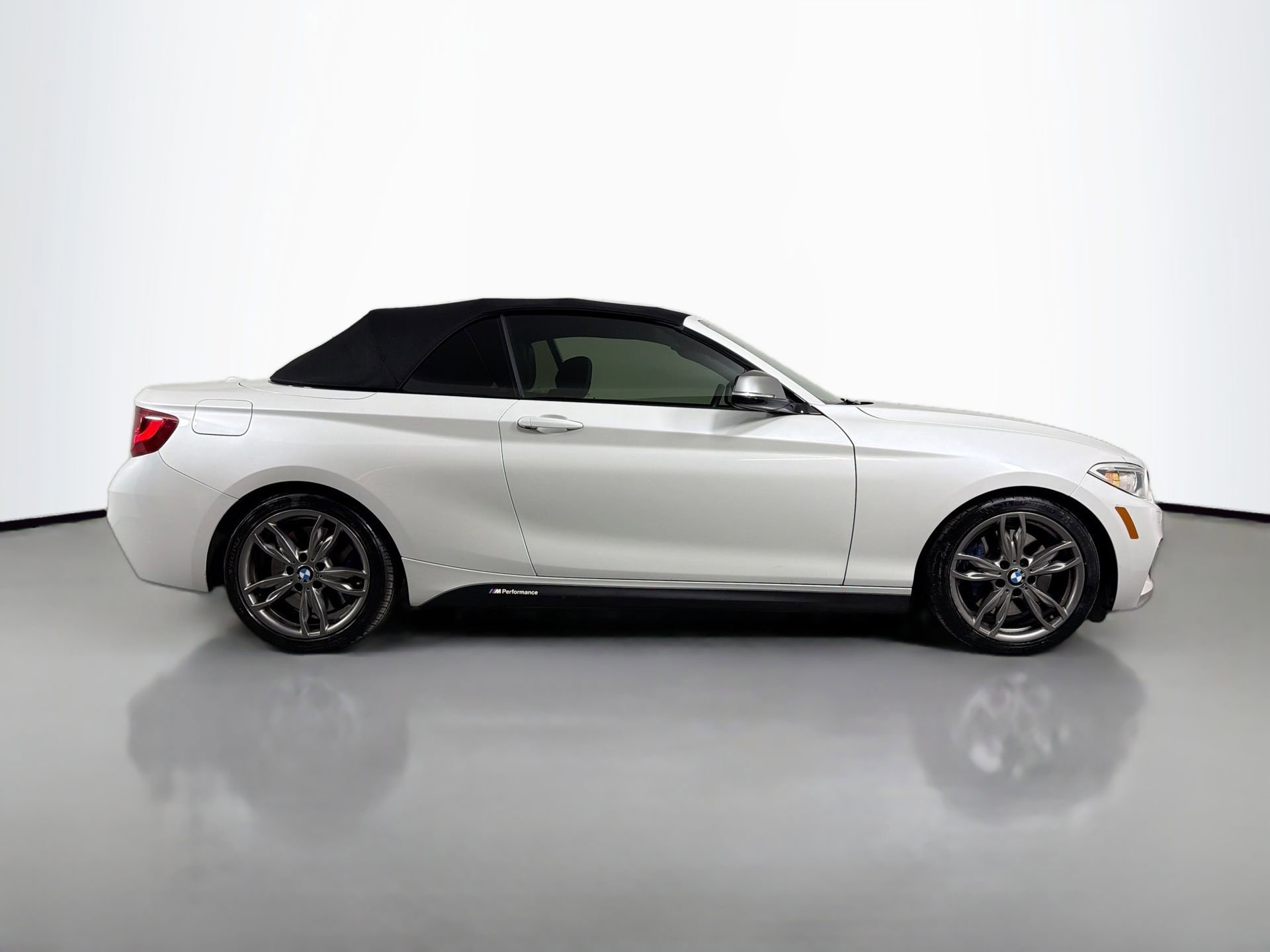 Used 2017 BMW M240i Convertible image 5