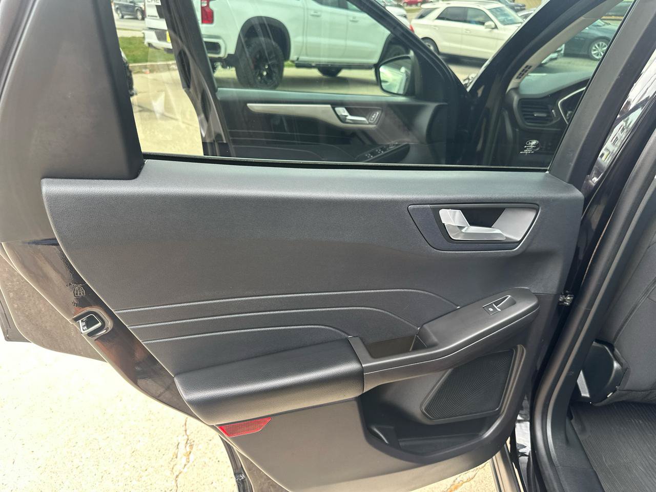 Used 2021 Ford Escape SE AWD/4WD image 18