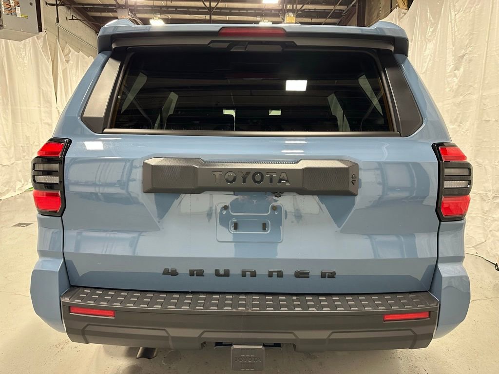 Used 2025 Toyota 4Runner SR5 image 6