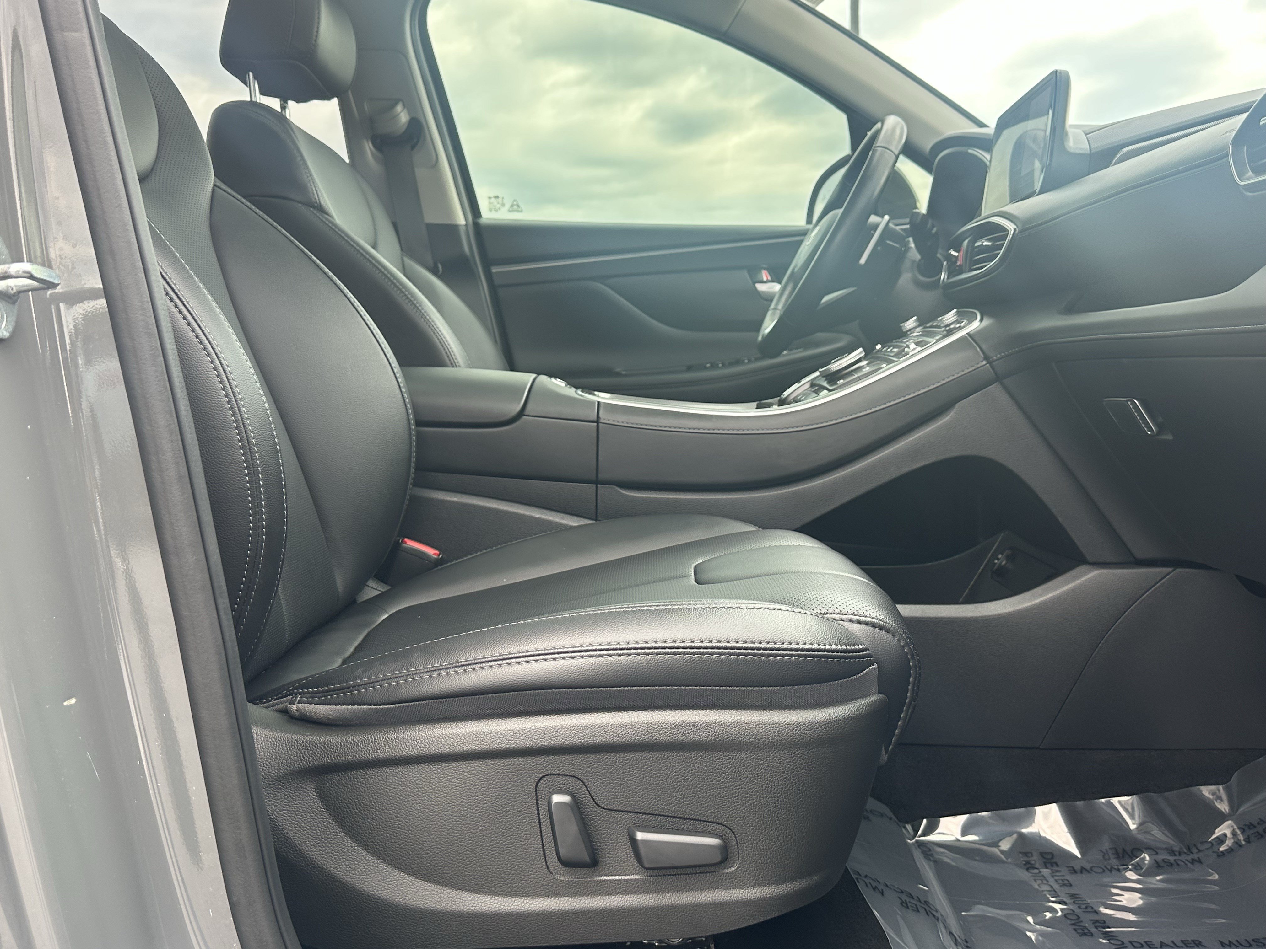 Used 2023 Hyundai Santa Fe SEL Premium w/ Cargo Package AWD/4WD image 14