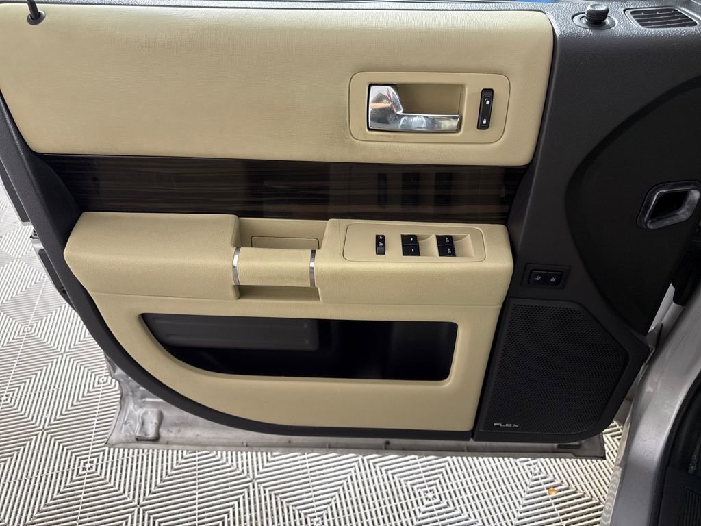 Used 2017 Ford Flex SEL w/ Equipment Group 202A image 11