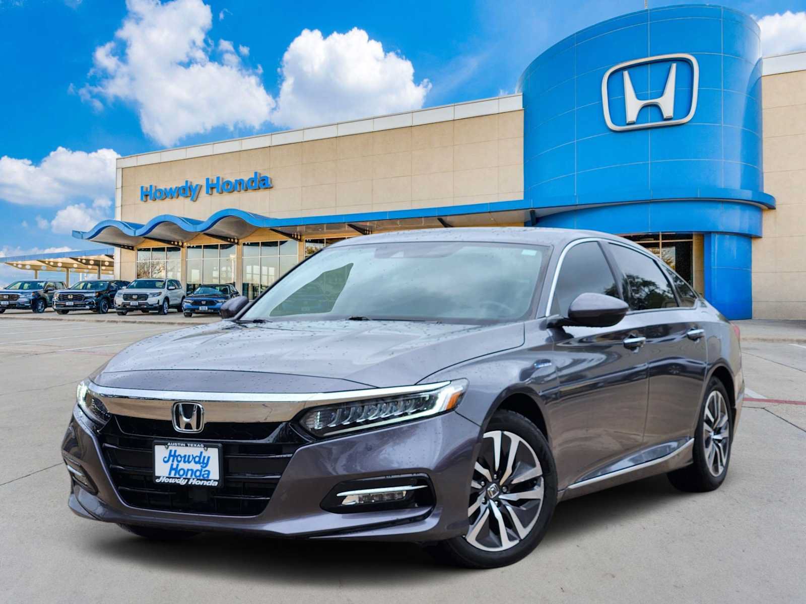 Used 2020 Honda Accord Touring image 1