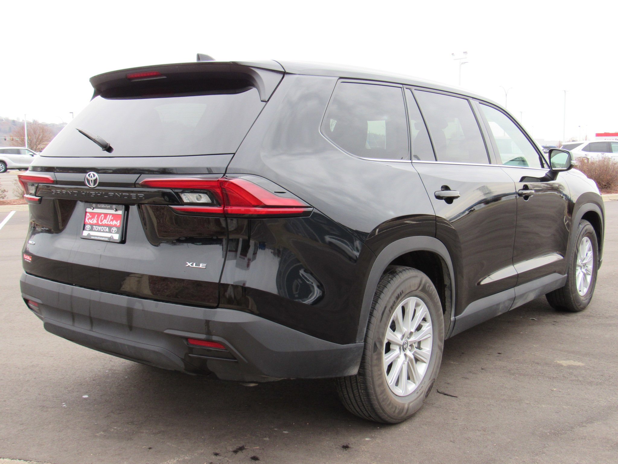 Used 2025 Toyota Grand Highlander XLE image 6