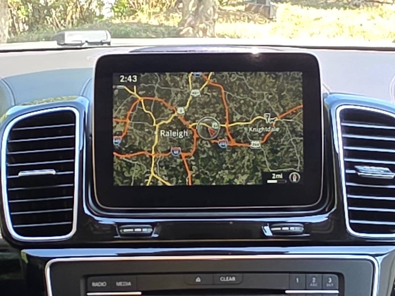 Used 2017 Mercedes-Benz GLS 550 4MATIC image 23
