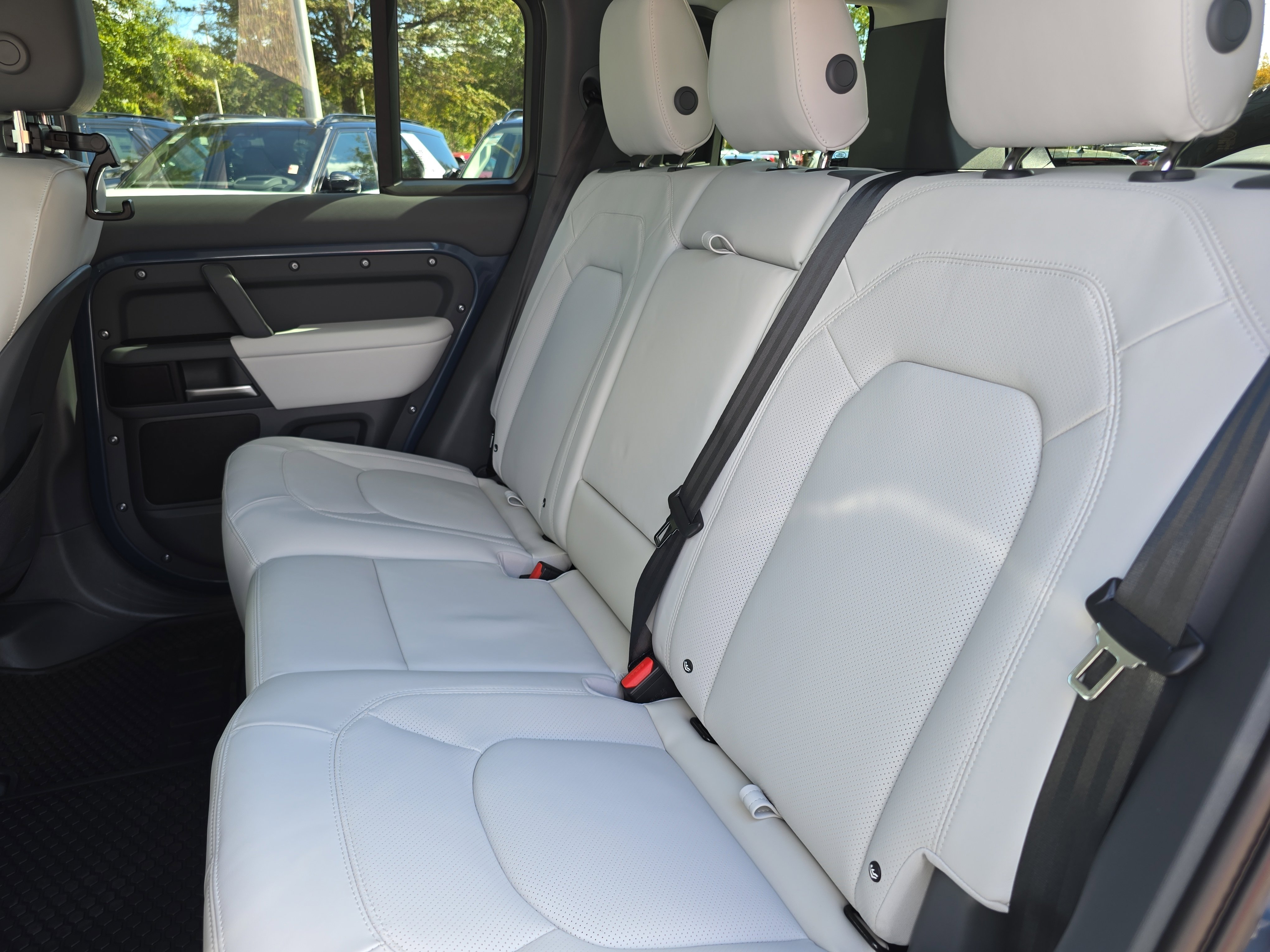 New 2026 Land Rover Defender 110 S image 13