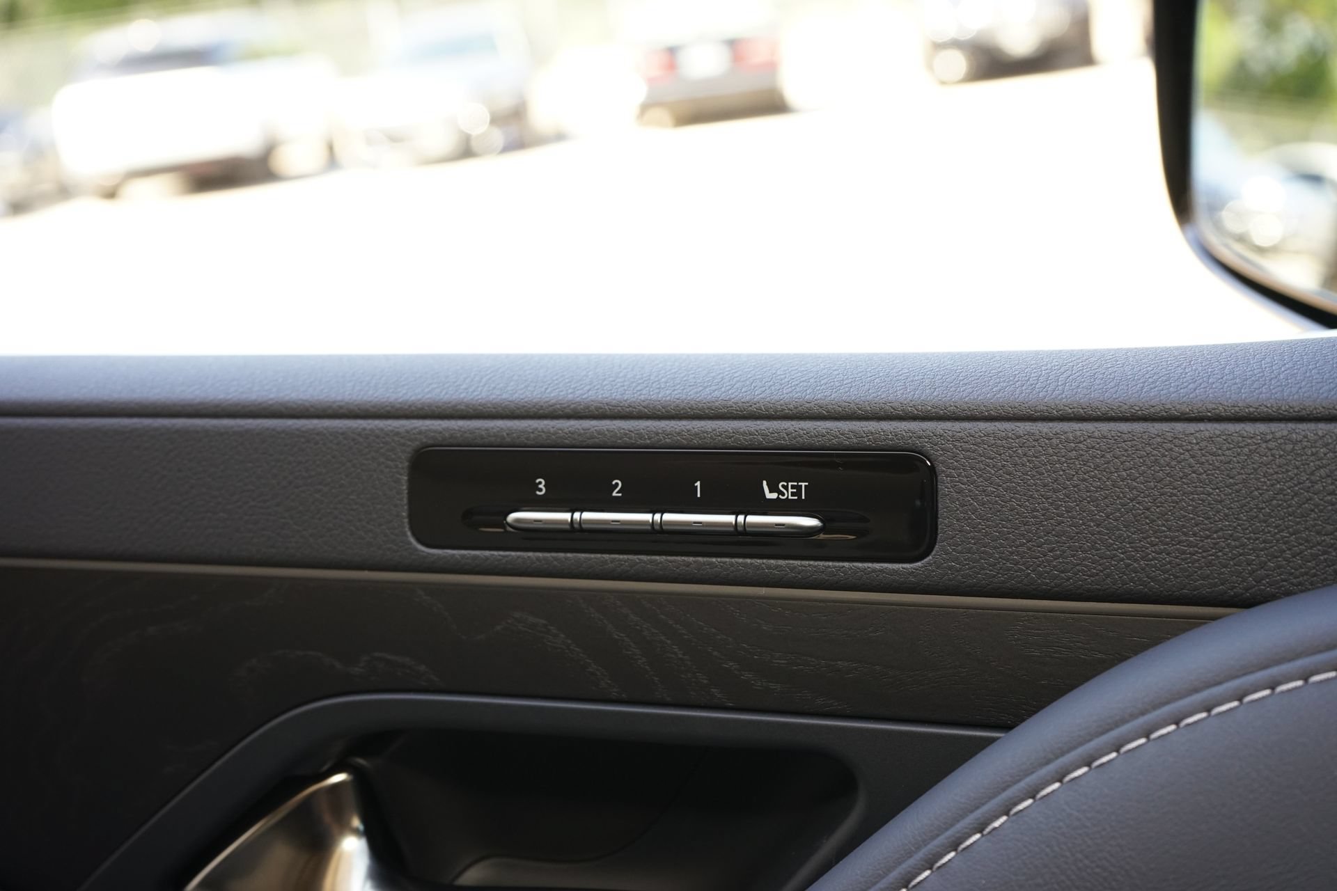 Used 2026 Lexus LX 600 4WD w/ Luxury Package image 30