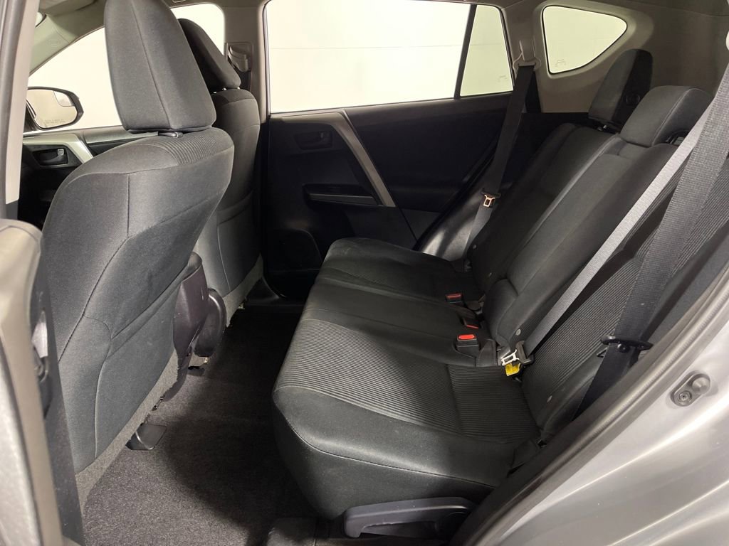 Used 2016 Toyota RAV4 LE image 12