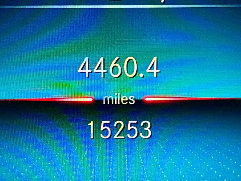 Used 2023 Mercedes-Benz EQB 300 4MATIC image 11