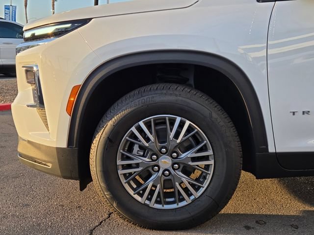 New 2026 Chevrolet Traverse LT w/ Driver Confidence Package FWD image 5