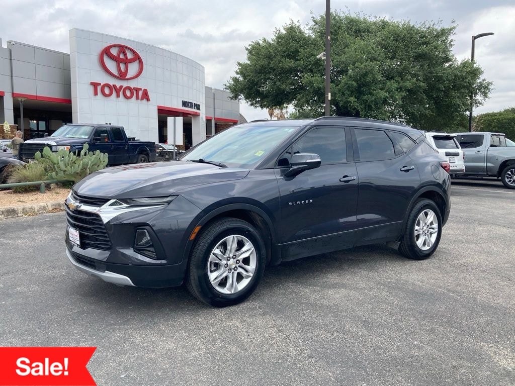 Used 2022 Chevrolet Blazer LT FWD image 1