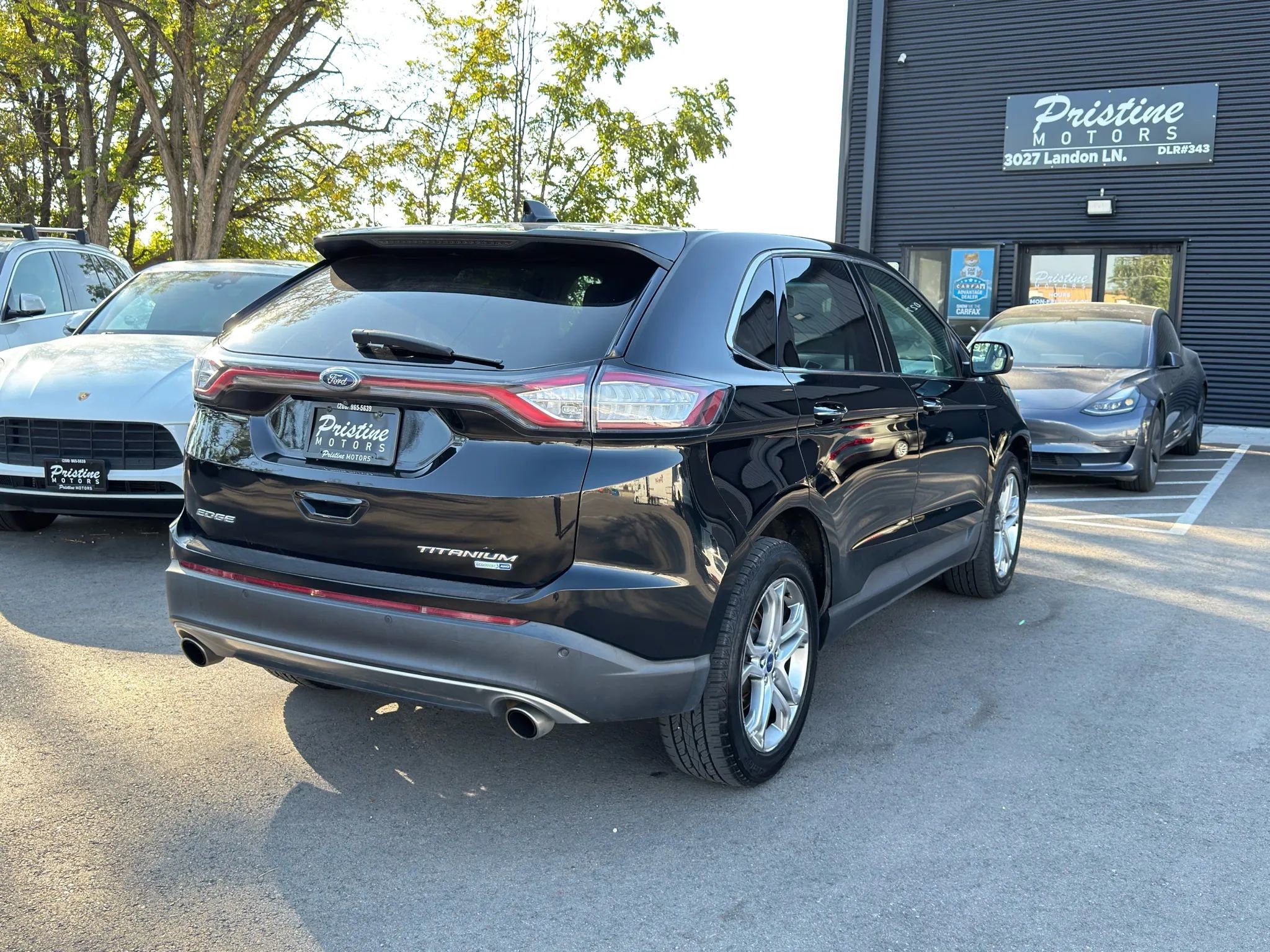 Used 2016 Ford Edge Titanium image 4