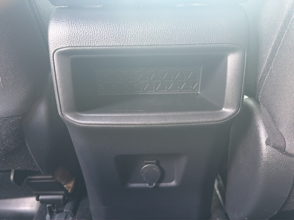 Used 2021 Toyota RAV4 LE AWD/4WD image 36