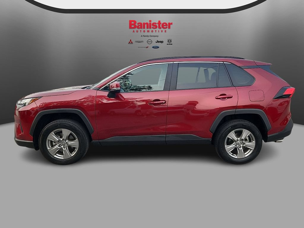 Used 2025 Toyota RAV4 XLE AWD/4WD image 7