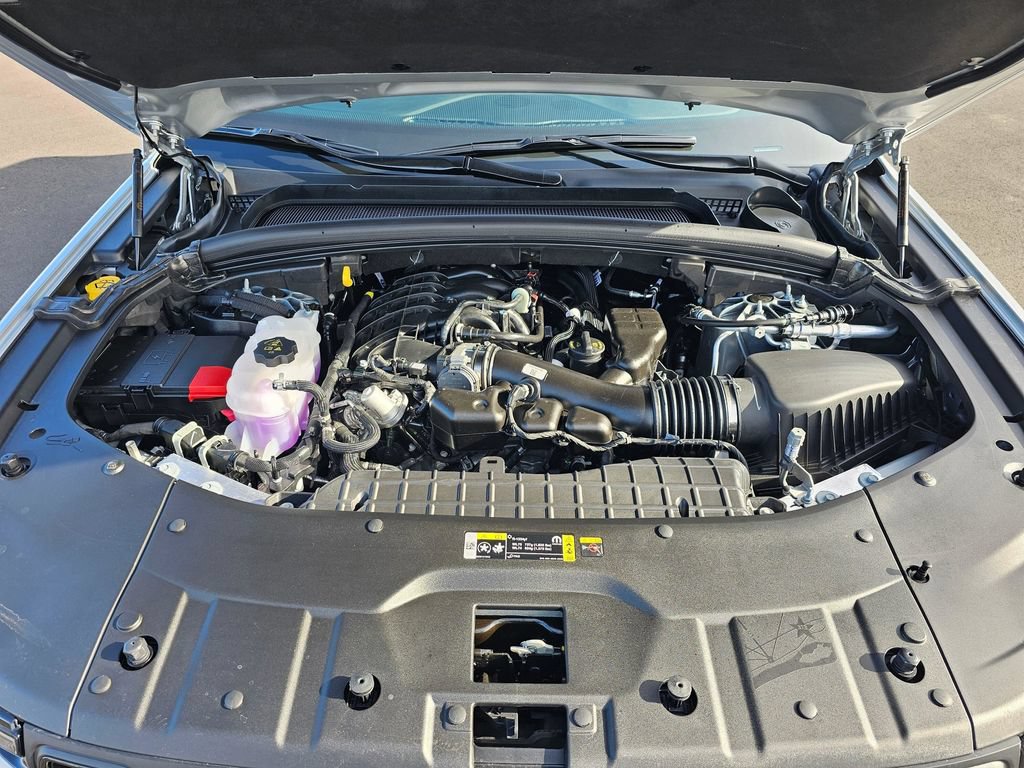 New 2025 Jeep Grand Cherokee Altitude AWD/4WD image 9