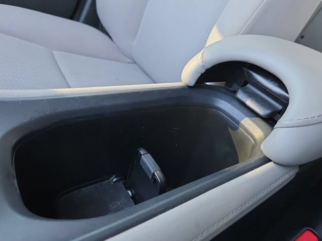 Used 2018 Honda HR-V LX image 41