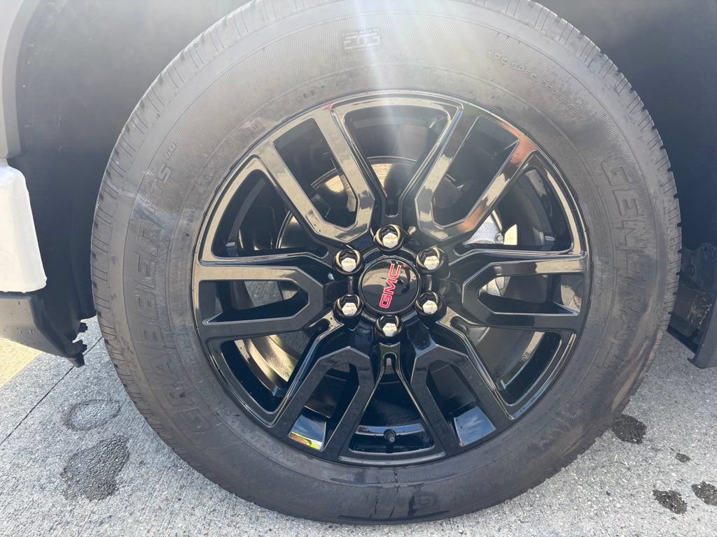 Used 2026 GMC Sierra 1500 Pro w/ Graphite Edition AWD/4WD image 9