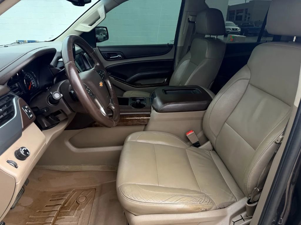 Used 2015 Chevrolet Suburban LT image 11
