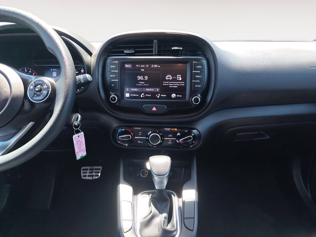 Used 2022 Kia Soul LX w/ Technology Package FWD image 11