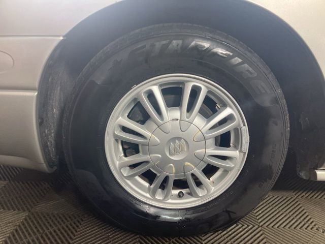 Used 2005 Buick Le Sabre Custom image 22