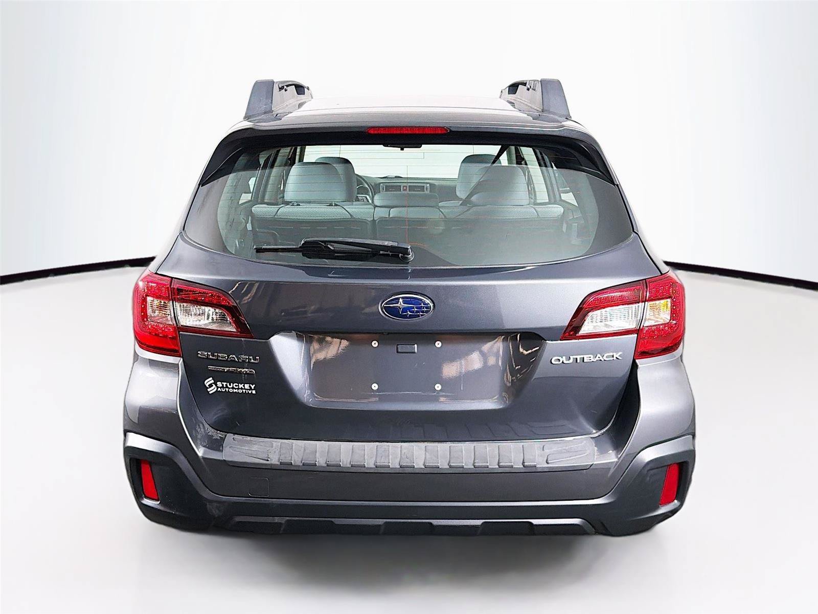 Used 2018 Subaru Outback 2.5i AWD/4WD image 10