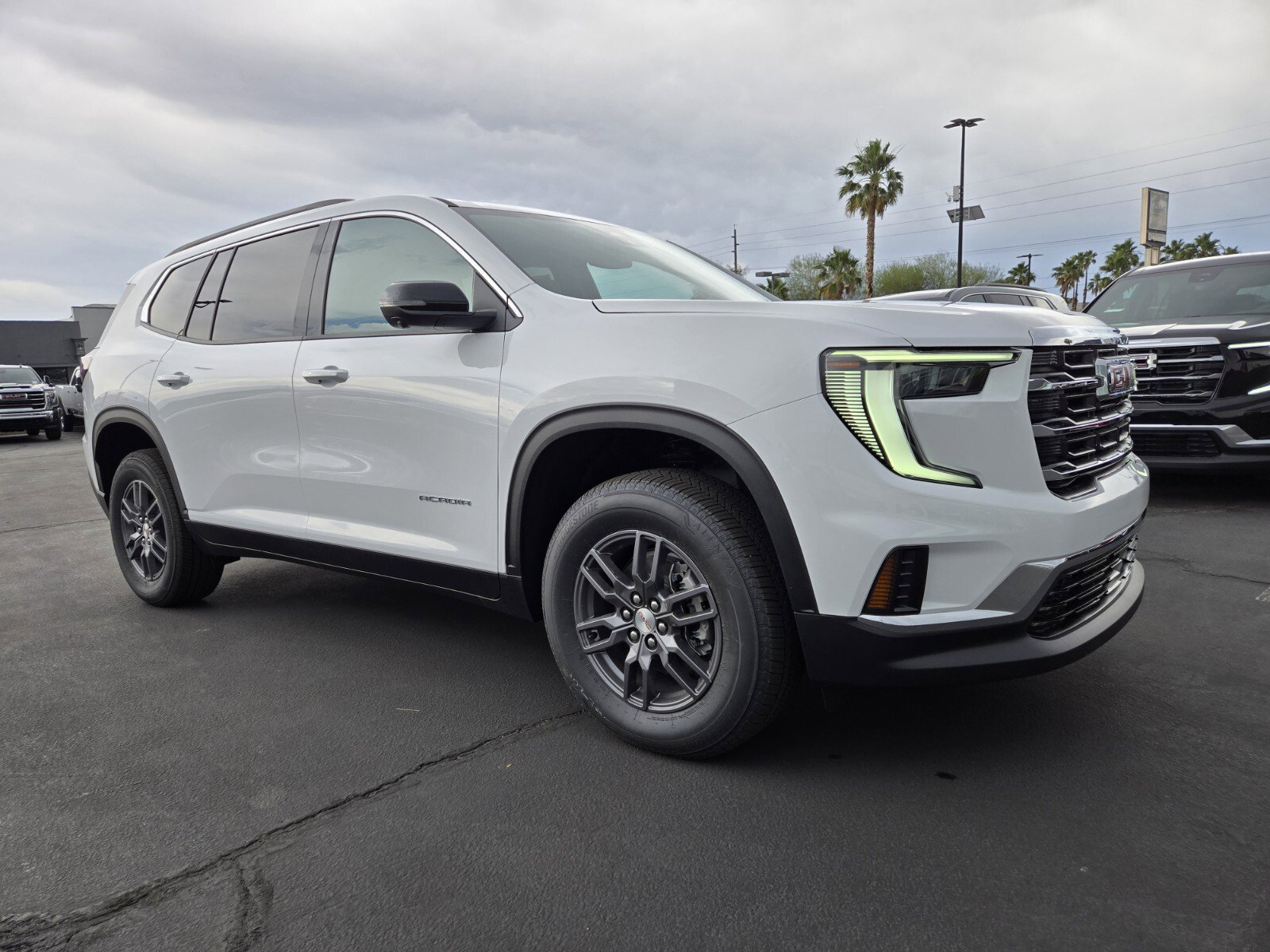 New 2025 GMC Acadia Elevation image 1