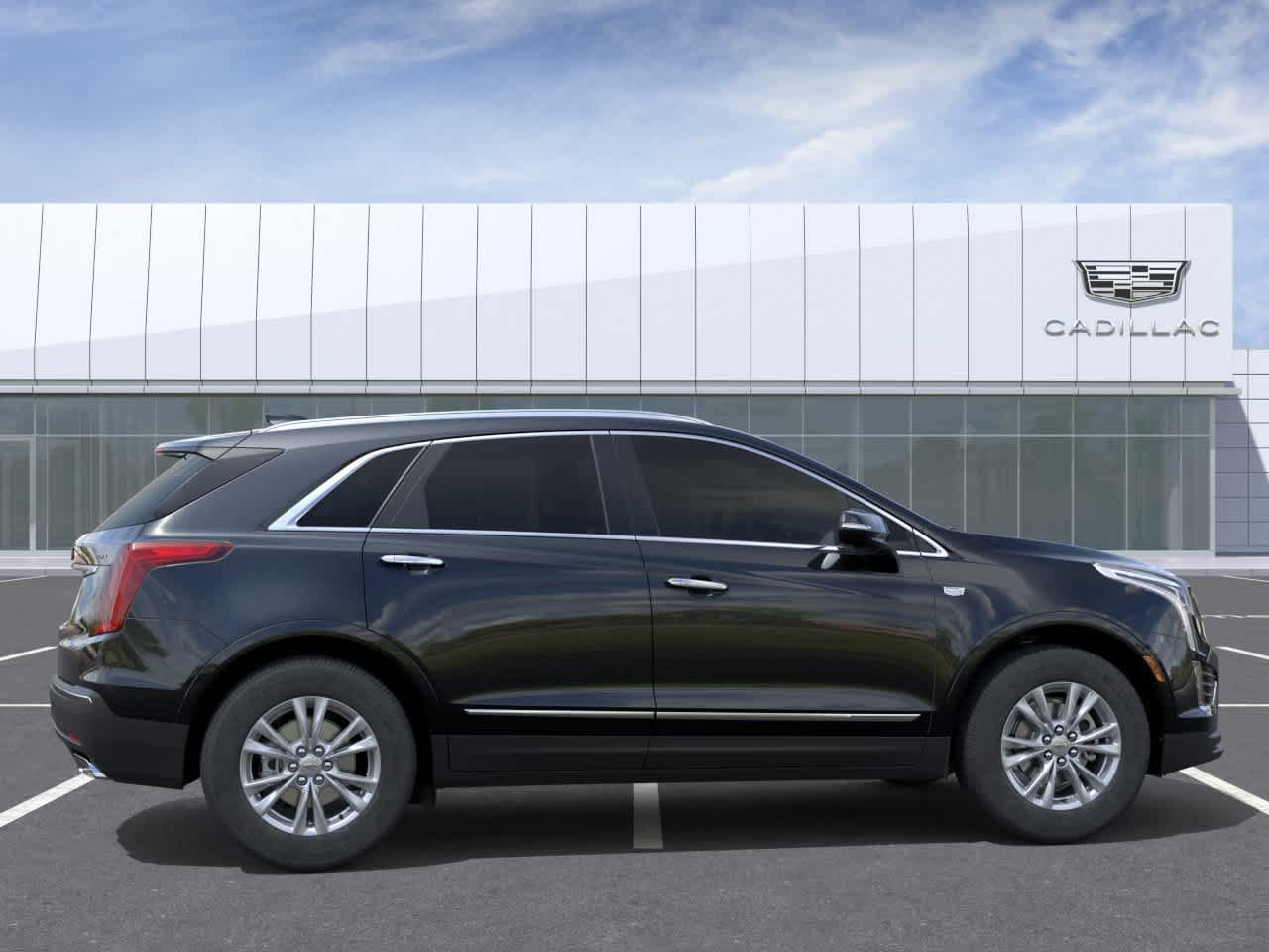 Used 2026 Cadillac XT5 Luxury w/ LPO, Floor Liner Package AWD/4WD image 5