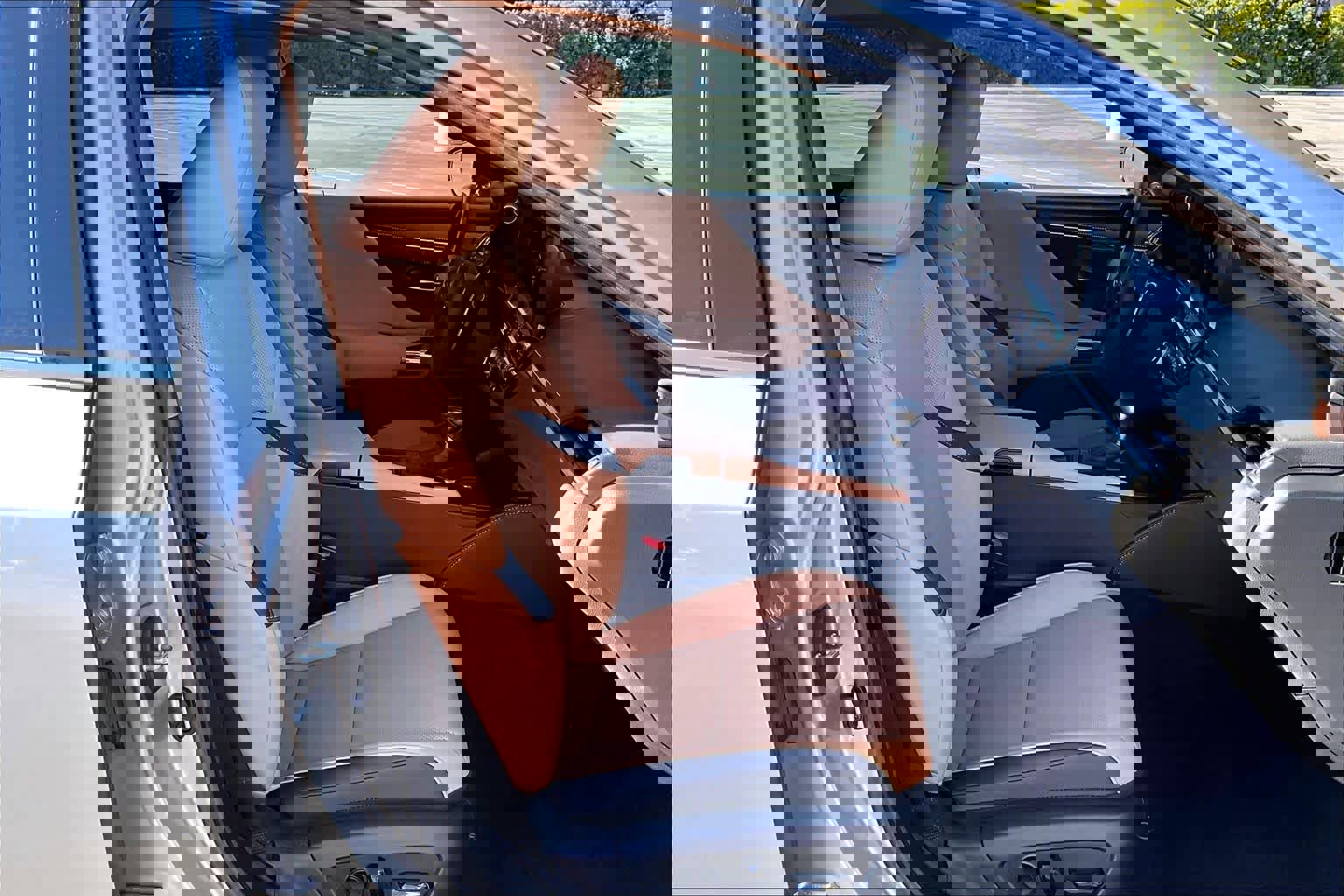 Certified 2023 Lexus ES 250 w/ Premium Package AWD/4WD image 8