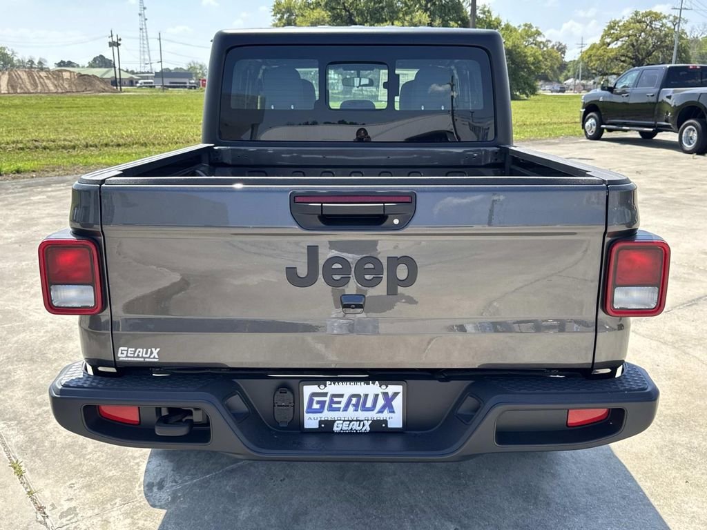 New 2026 Jeep Gladiator Sport image 11