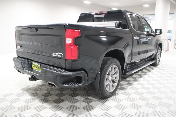Used 2019 Chevrolet Silverado 1500 High Country w/ Technology Package AWD/4WD image 12
