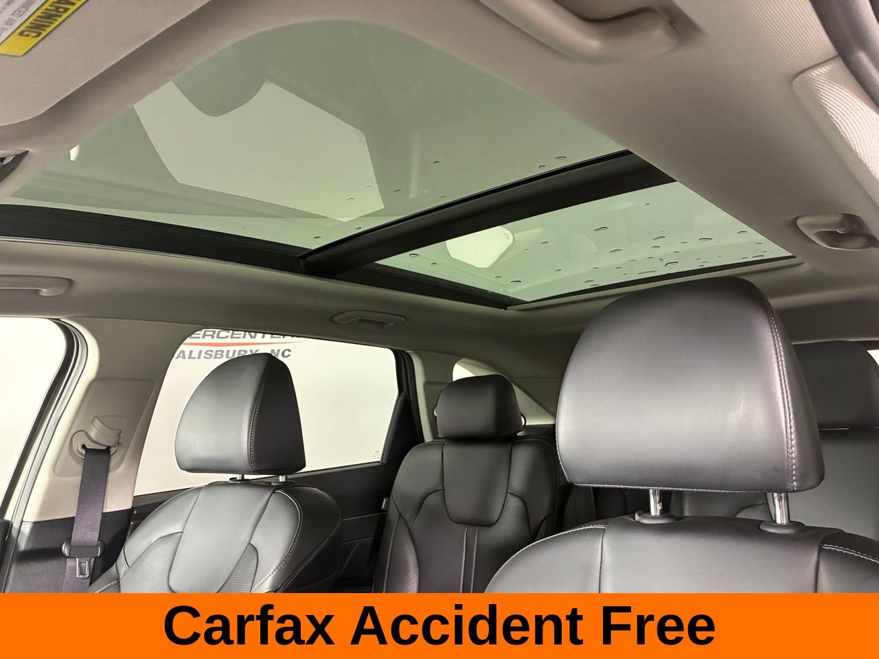 Used 2025 Kia Sorento SX image 3