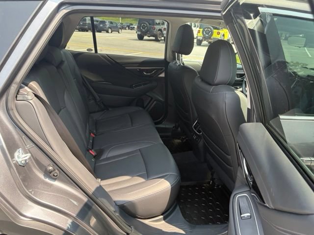 Used 2024 Subaru Outback Touring XT AWD/4WD image 32