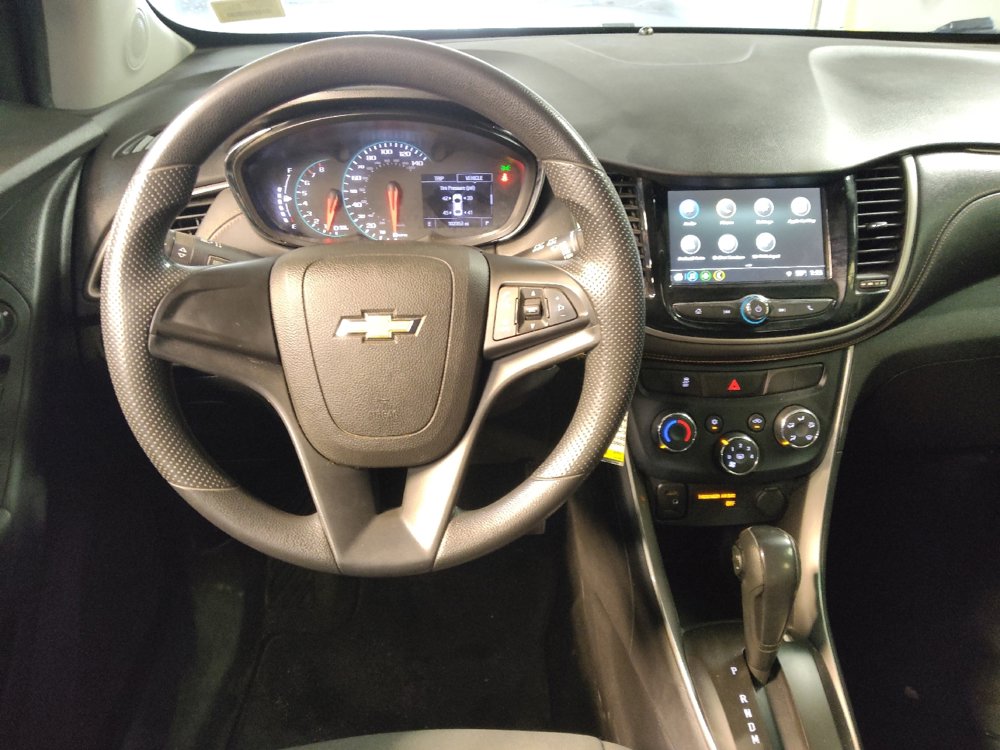 Used 2019 Chevrolet Trax LS AWD/4WD image 22